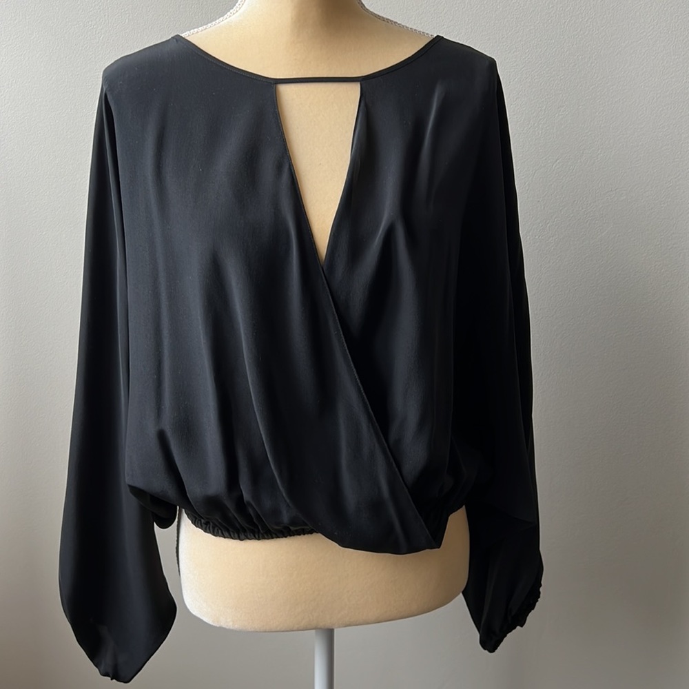 Emerson Thorpe Black Blouse Top w Batwing Sleeves Silk, Crossbar in Front Small